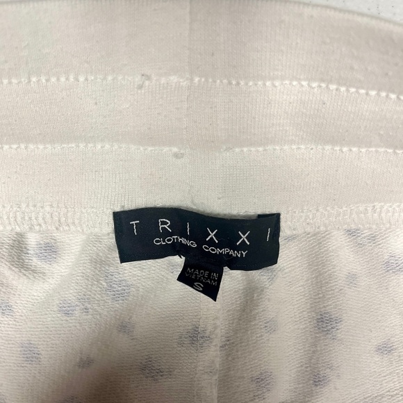 Floral Lounge Set - Picture 7 of 8